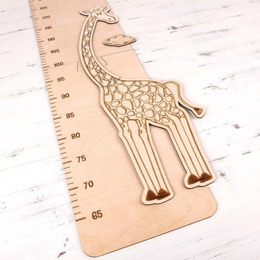 Dětský metr na zeď - žirafa