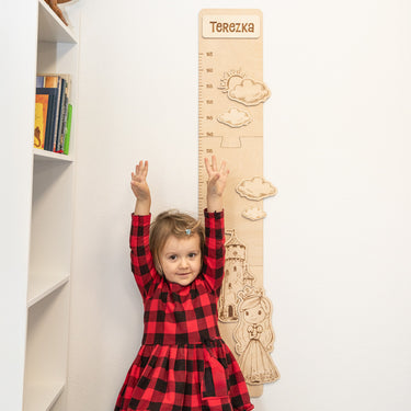 Dětský metr na zeď - princezna