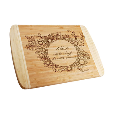 Dárkové bambusové prkénko s gravírováním, motiv květiny