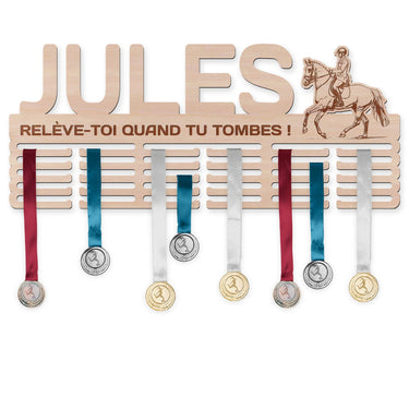 Věšák na medaile - Jezdectví, muž
