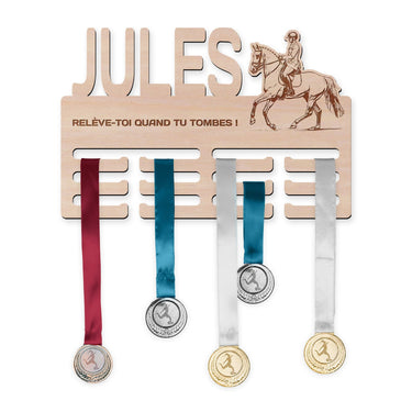 Věšák na medaile - Jezdectví, muž