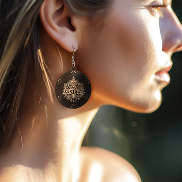 Dřevěné náušnice HOORAY Black Lotos