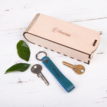 Kožená klíčenka HOORAY, modrá